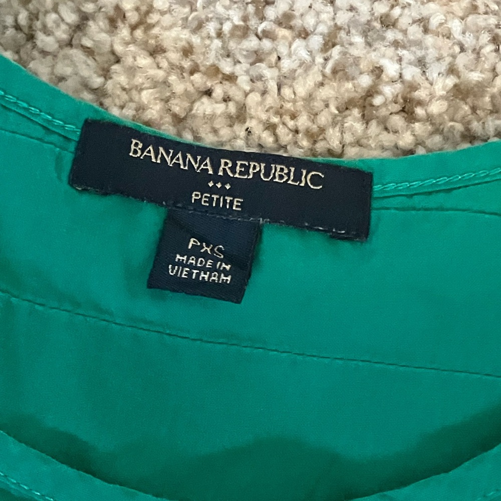 Banana Republic green top - Picture 4 of 6